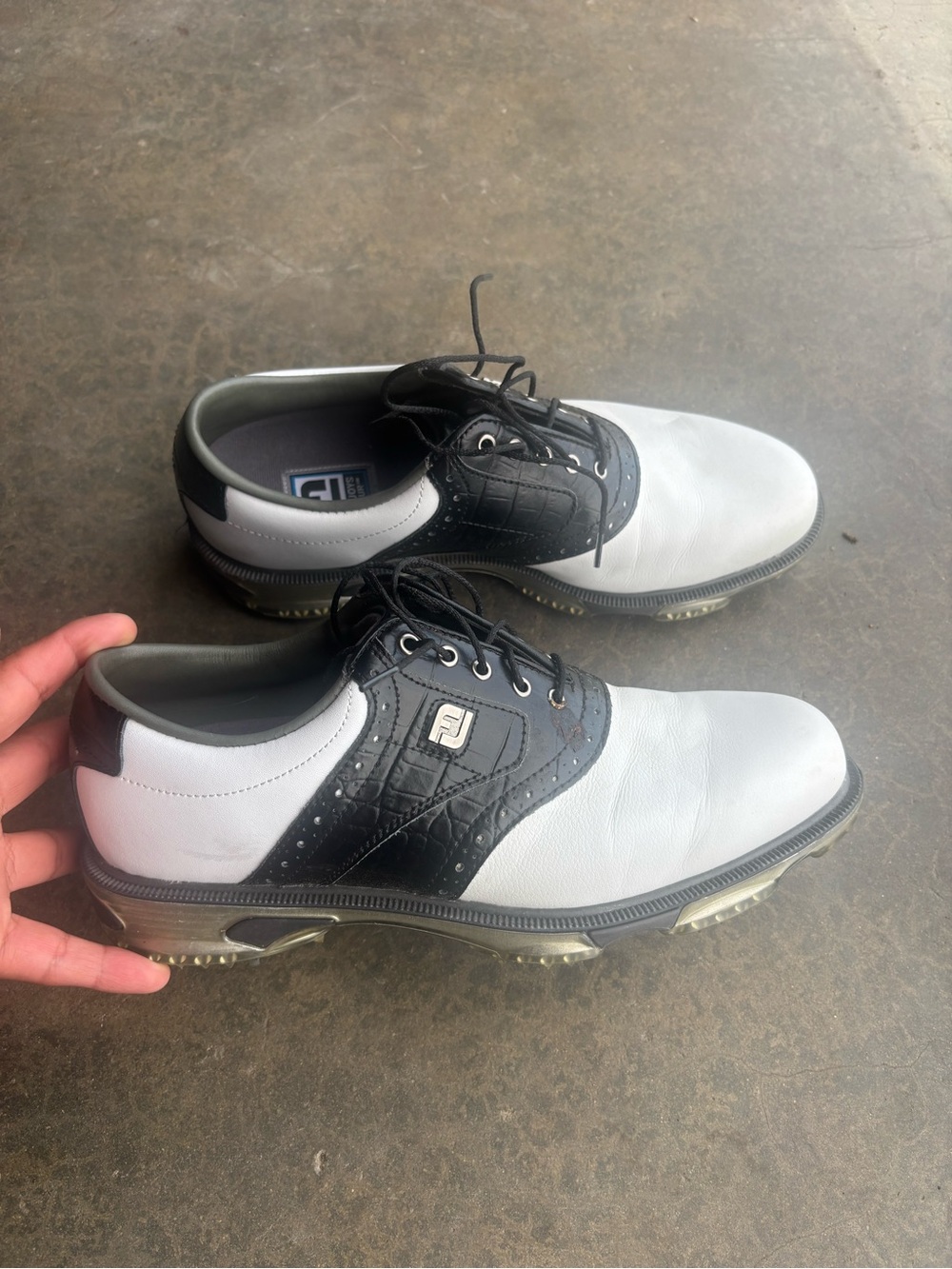 FootJoy Men’s White/Black Golf Shoes men’s size 8